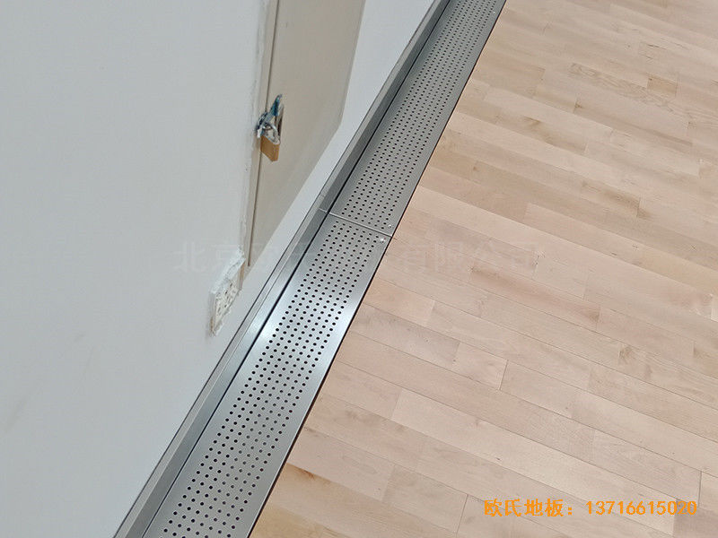 廣州外語外貿(mào)大學(xué)北校區(qū)體育館運動木地板鋪裝案例2