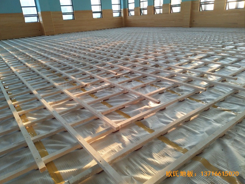 武漢廣阜屯小學清江錦城分校籃球館運動地板施工案例1