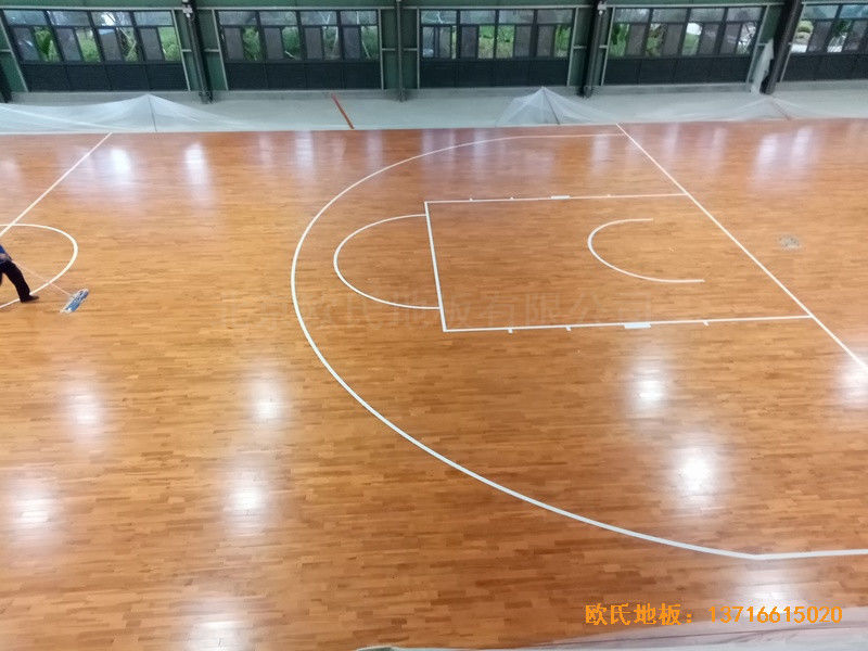 海南三亞619項目訓練館體育地板鋪設案例4