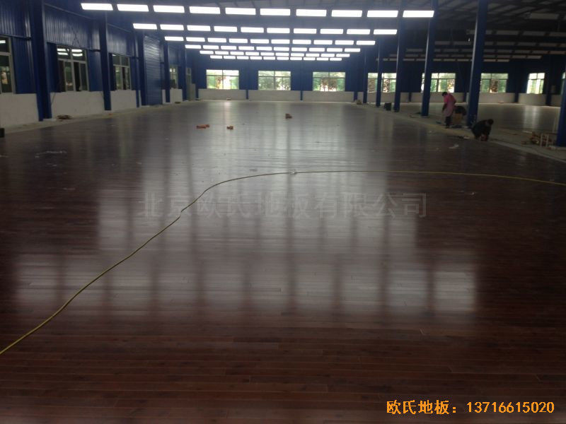 四川綿陽個(gè)人球館運(yùn)動(dòng)木地板鋪設(shè)案例4