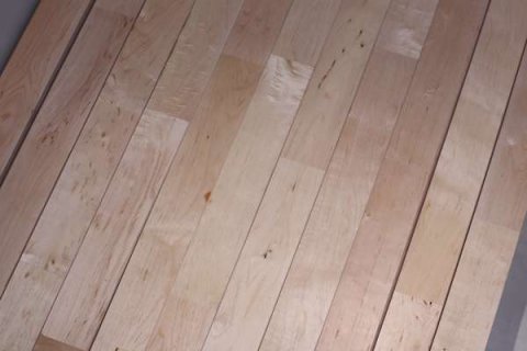 學(xué)校籃球館木地板，這些要看仔細了