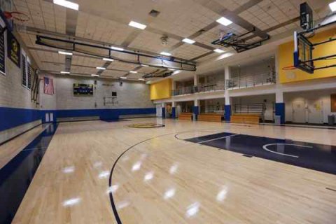 運(yùn)動(dòng)木地板上的口香糖，清理好方法