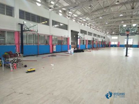 岳陽運(yùn)動(dòng)地板翻新