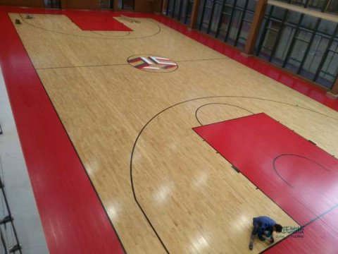 福州運(yùn)動(dòng)場館木地板廠家