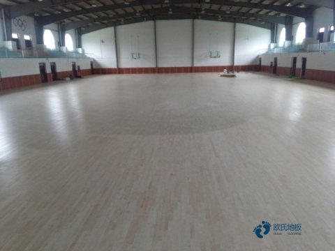 運(yùn)動木地板價格低就得找廠家