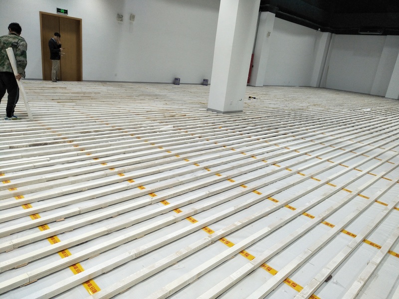 上海鋪東區寧橋路669號籃球館楓樺A級板安裝案例2