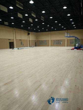 學(xué)校籃球場(chǎng)館木地板厚度偏差2