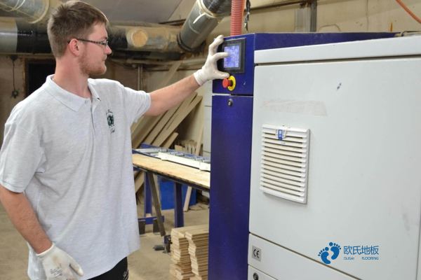 學(xué)校籃球場(chǎng)館木地板使用說(shuō)明2