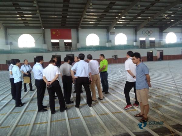 校園運動籃球木地板報價單