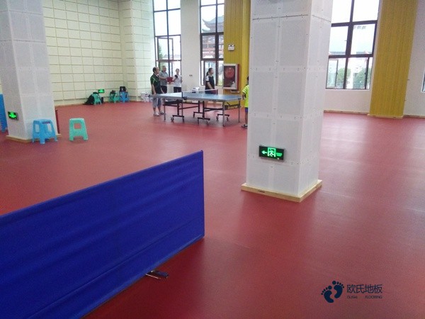 國產運動場木地板施工1