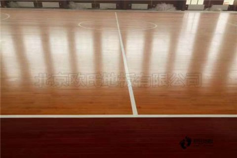 籃球場運(yùn)動木地板安裝價格是多少