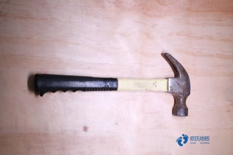 室內(nèi)籃球木地板多少錢一平方