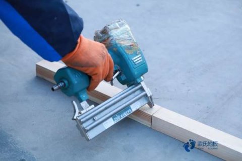 籃球場木地板安裝過程