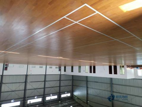 質量好籃球場館木地板施工方案