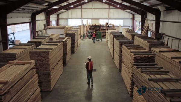 國產(chǎn)運(yùn)動(dòng)籃球木地板施工價(jià)格