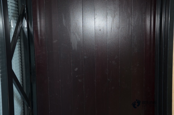 松木運動籃球木地板大概多少錢